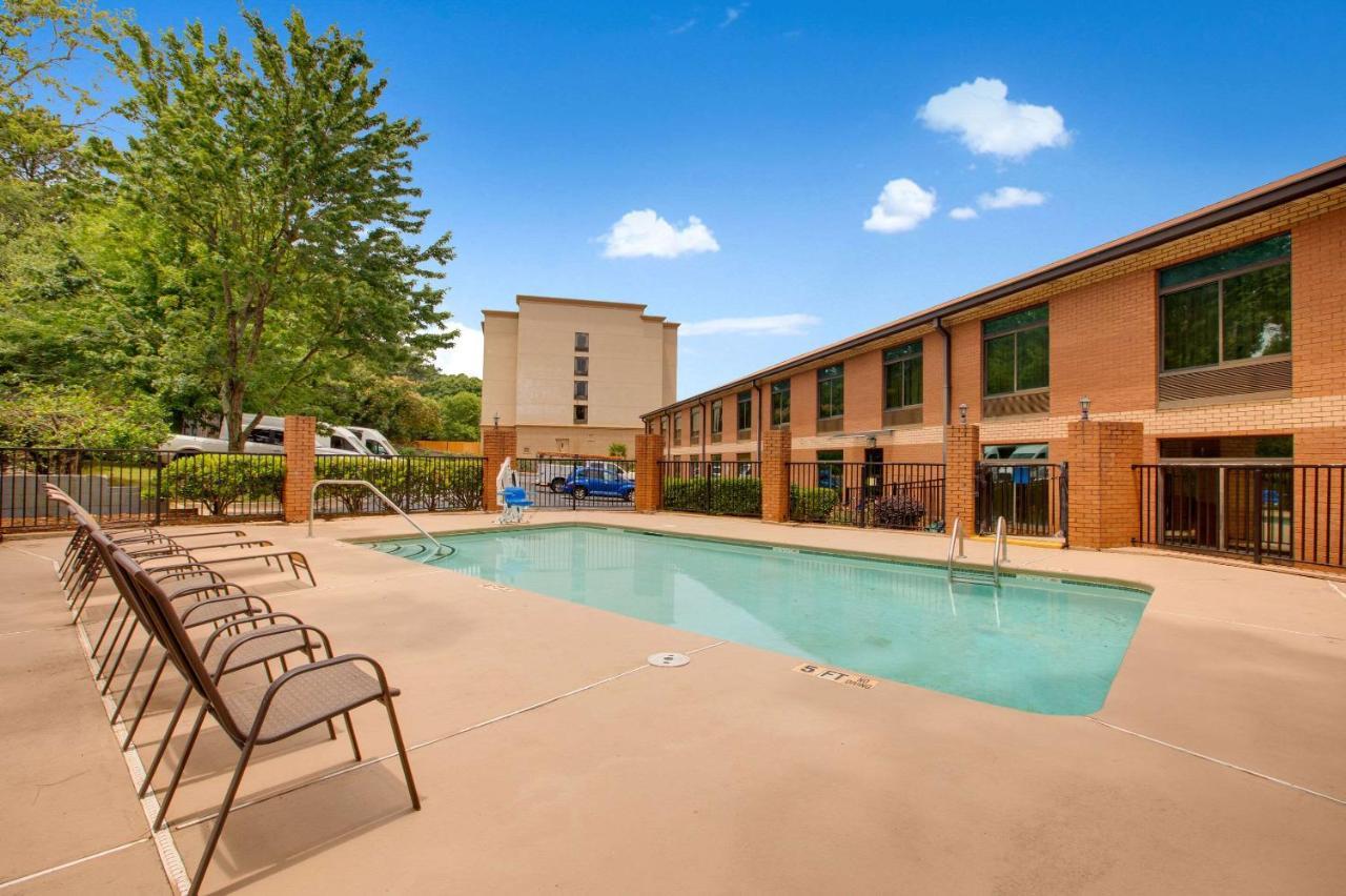Hotel Clarion Pointe Atlanta Airport College Park Extérieur photo