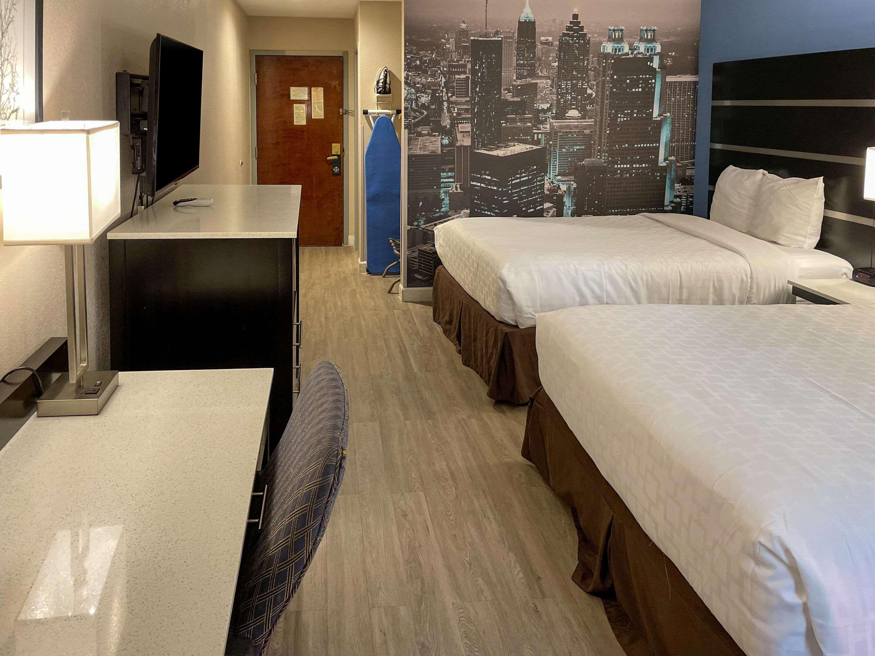 Hotel Clarion Pointe Atlanta Airport College Park Extérieur photo